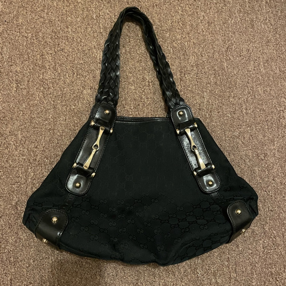 Gucci Canvas Medium Pelham Shoulder bag